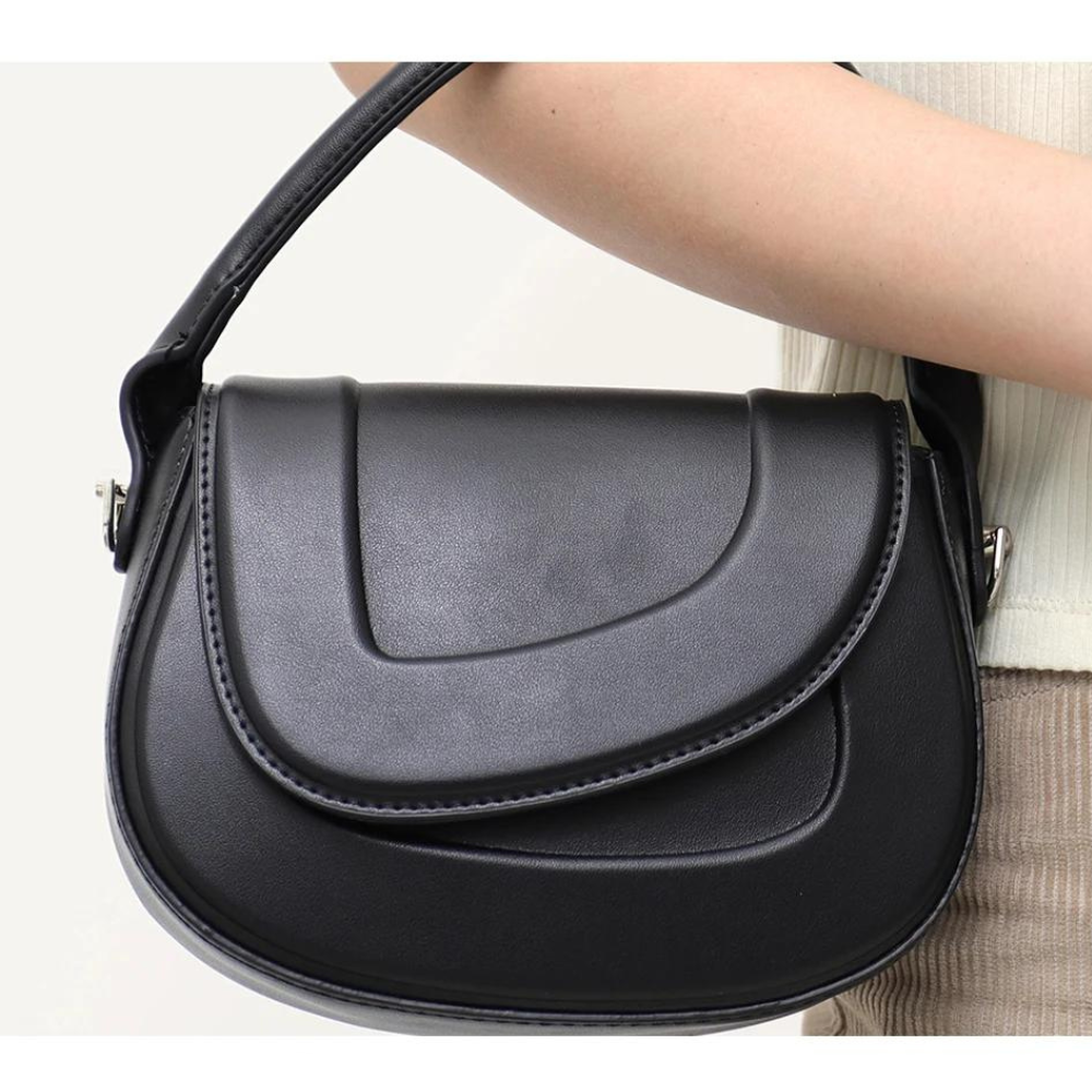 Charlotte - Bolso Saddle de cuero con estilo