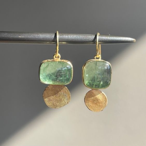 Pendientes vintage de cristal verde dorado 