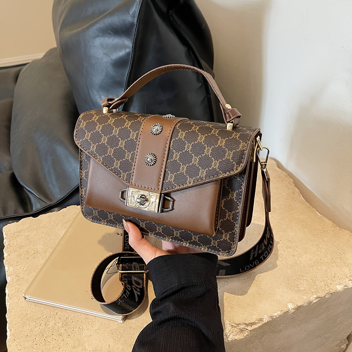 Victoria - Elegante bolso de cuero retro