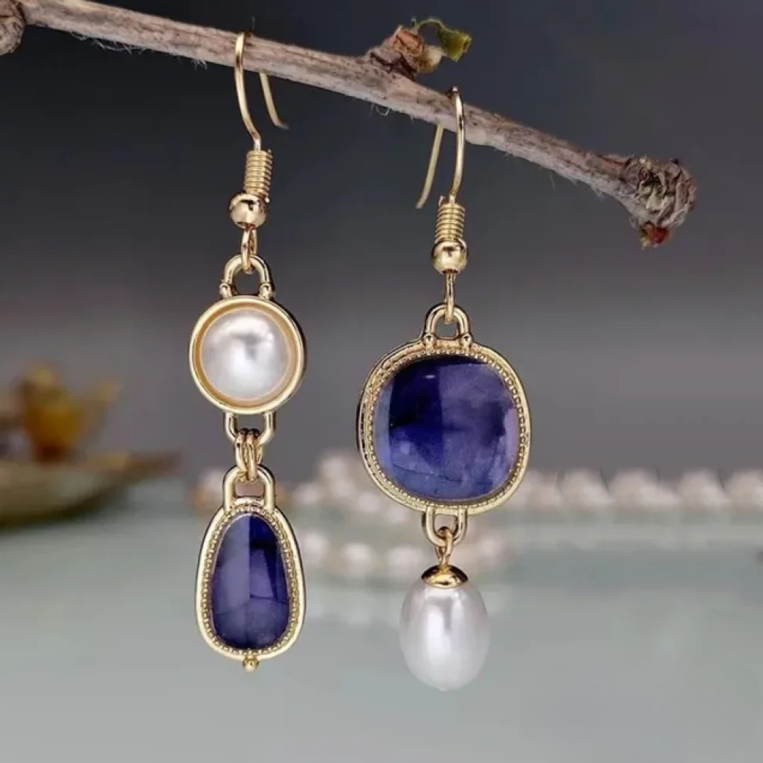 Pendientes de perla de piedra azul atemporales