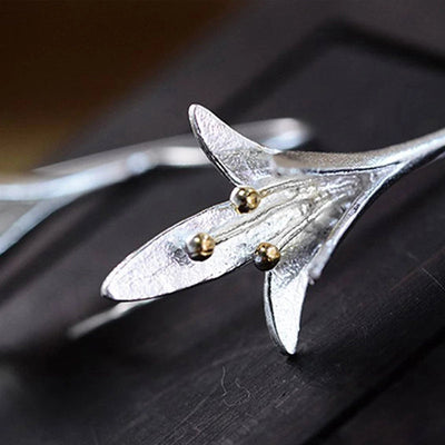 Pendientes largos florales de plata 