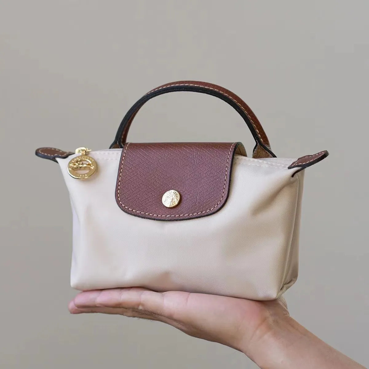 Grace - Minibolso de piel con diseño exclusivo 