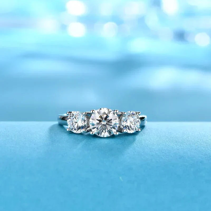 Anillo Clare de tres piedras | Oro blanco