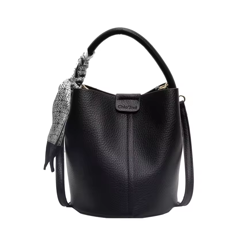 Rose - Bolso de cuero estilo cubo con un toque moderno