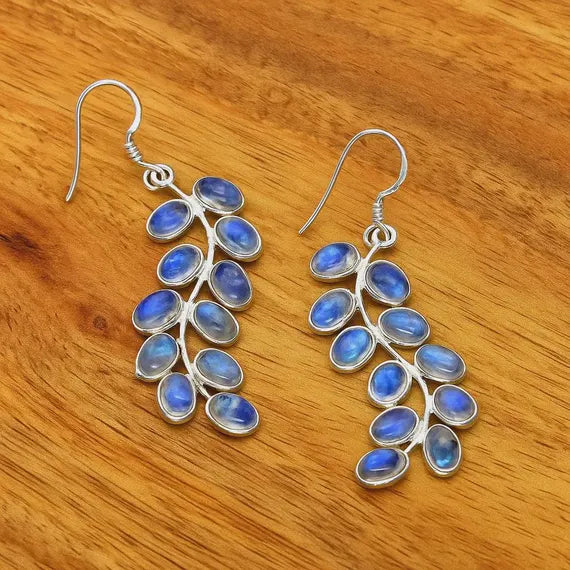 Pendientes elegantes de piedra lunar morada