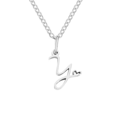 Collar de corazón con letras de plata